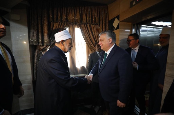 شيخ الأزهر ورئيس وزراء المجر يؤكدان رفضهما لمحاولات تطبيع الشذوذ الجنسي في المجتمعات .jpeg