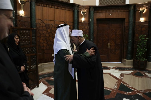 شيخ الأزهر يستقبل الشيخ نهيان بن مبارك وزير التسامح الإماراتي بمشيخة الأزهر .jpg